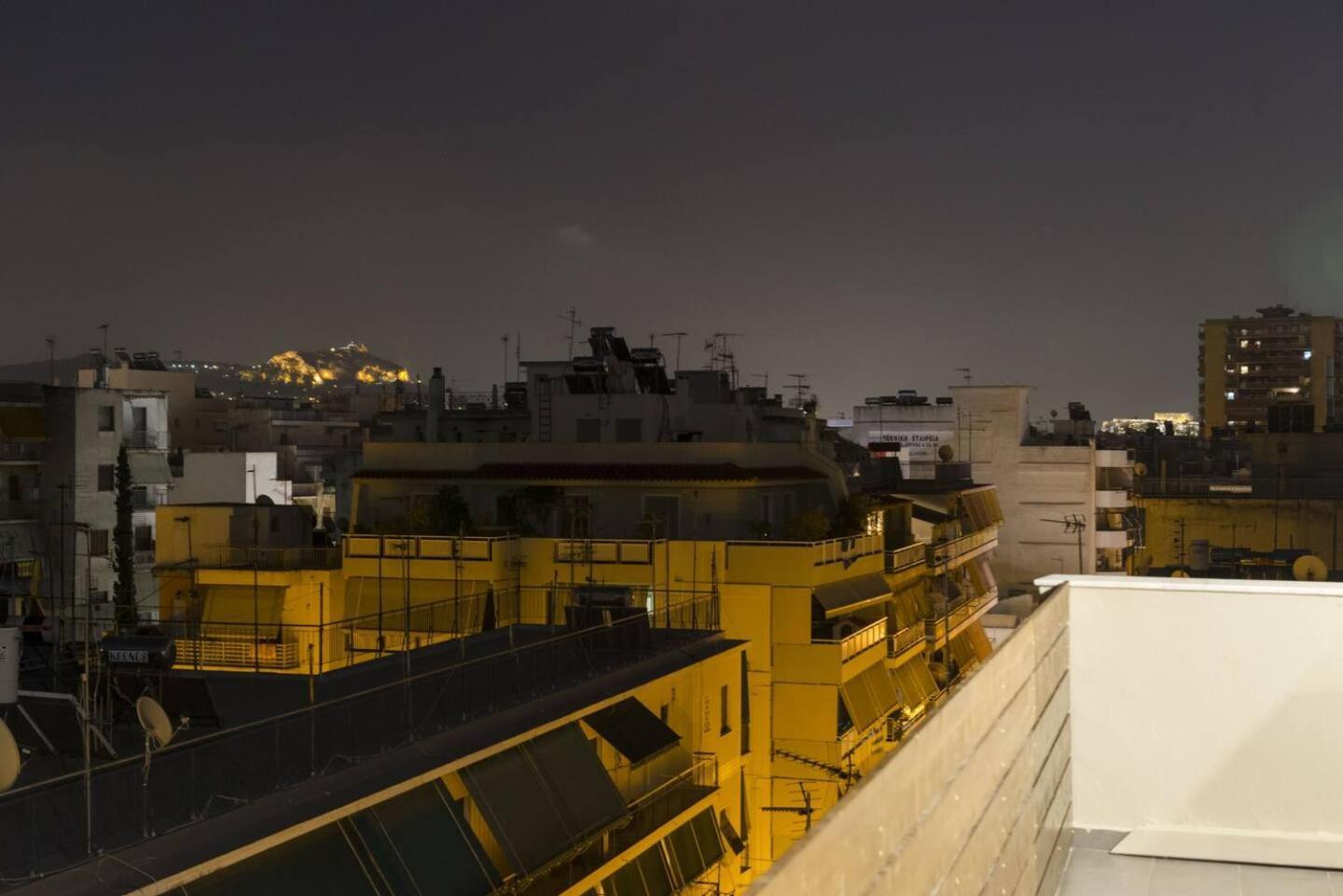 Ma Maison Nο 1, Penthouse, Acropolis And Lycabettus View, Ultra High Speed Internet 300 Mbps, 15' To Acropolis By Metro, 1' From Metro Station Atina Dış mekan fotoğraf